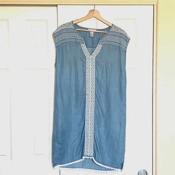 white christmas dresses Neiman Marcus Designer Denim Shirt Dress – Shop Restyled main image 1